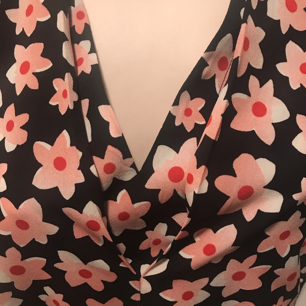 Harmony by CAbi Blouse Top Starflower Floral NWT - Picture 3 of 6